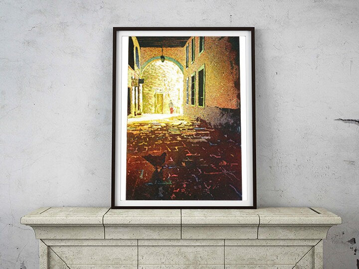 Watercolor painting of a Guanajuato alleyway, filled with historic character and natural light—perfect for cozy home nooks or creative office spaces.